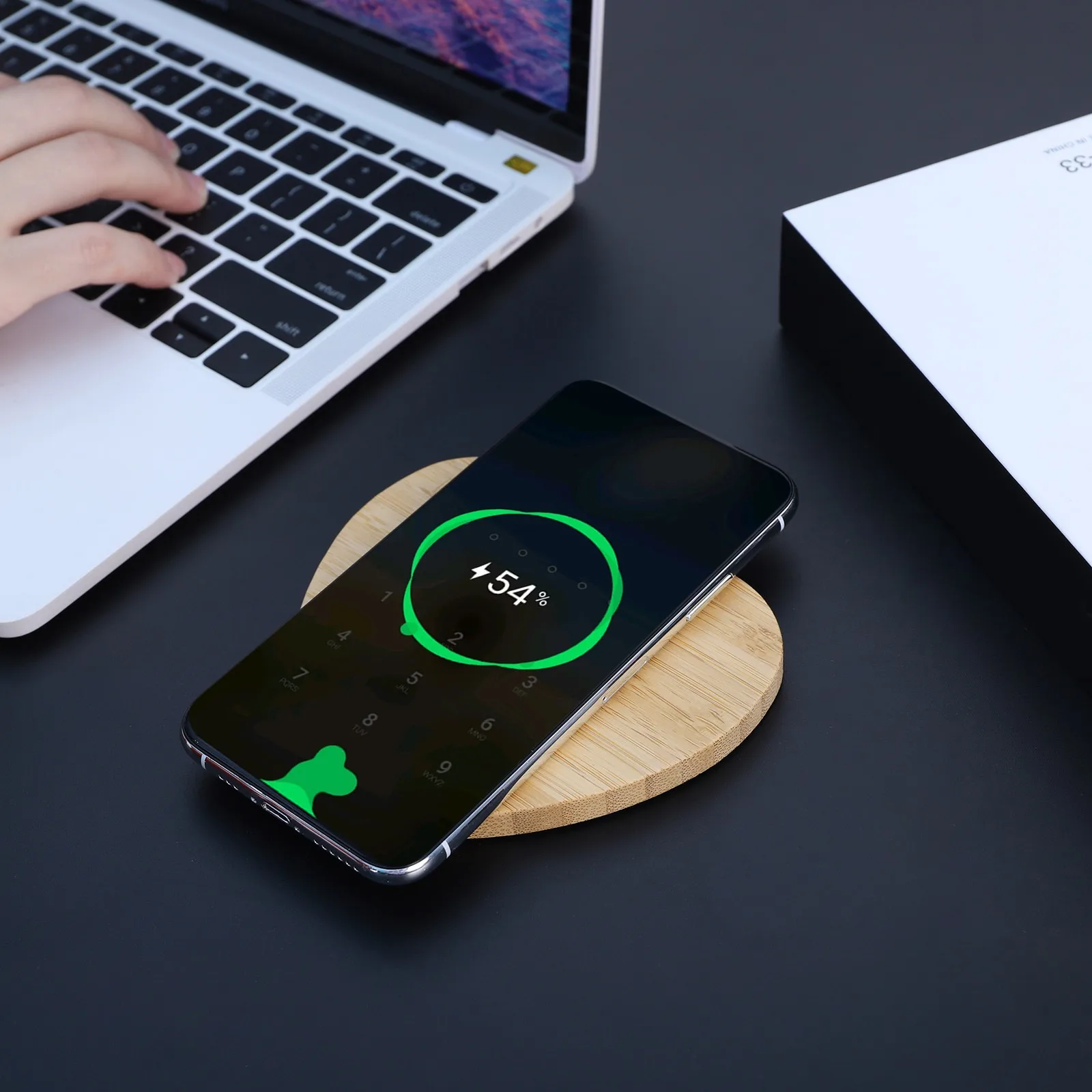 Slim Qi Wood Charger Pad iPhoneSamsung 3 | PricZone Slim Qi Wood Charger Pad iPhoneSamsung 3 | PricZone