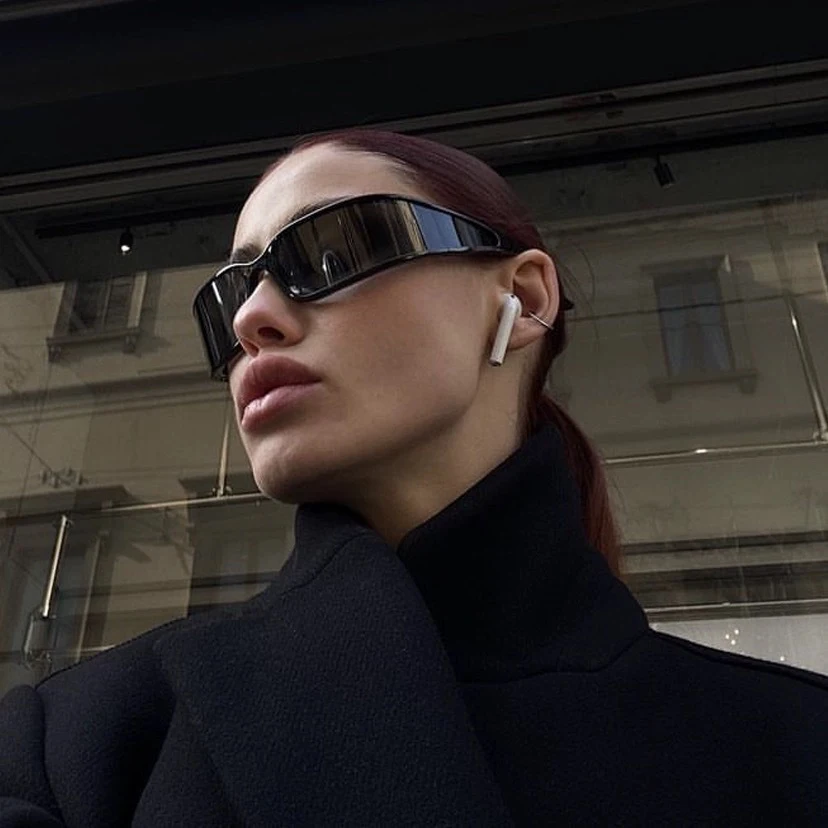 Retro Y2K Polarized Sports Sunglasses for Men 1 | PricZone Retro Y2K Polarized Sports Sunglasses for Men 1 | PricZone