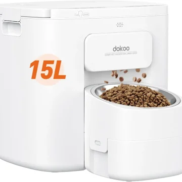 Large Dog Auto Feeder with Sealed Storage Bin 1 | PricZone