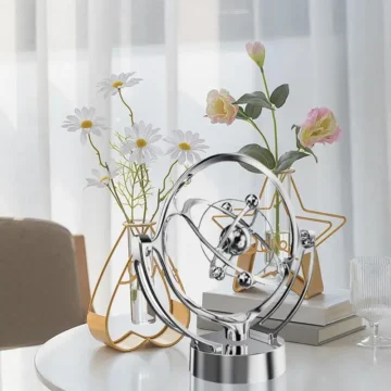 Perpetual Motion Earth Desk Toy 1 | PricZone